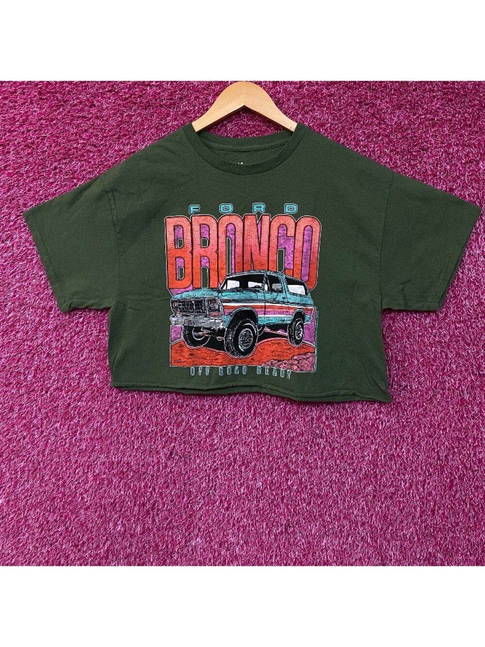 Junk Food Clothing Ford Bronco Off Road Ready Flea Market Women's Crop Tee Small